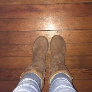 BRAND NEW UGGS! NEVER WORN! ON HOLD!